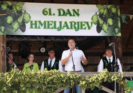 2 dan hmeljarjev 4